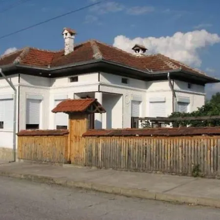 Granpa House *