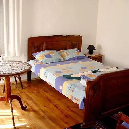 Holiday home Granpa House *